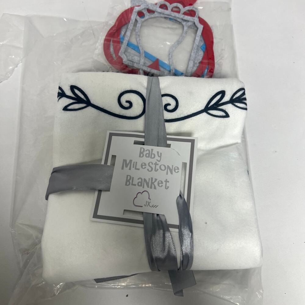 Baby milestone blanket